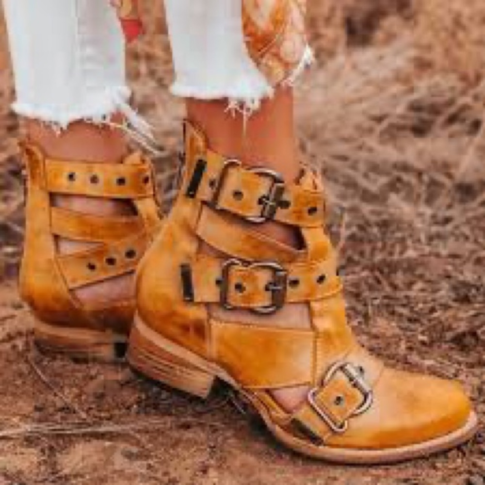 Freebird by Steven Grace size 7
